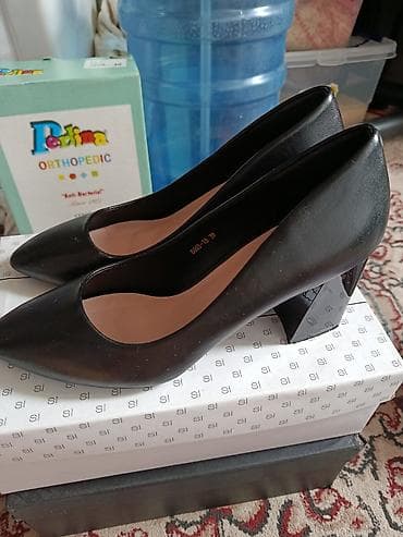 Туфли, 39, Б/у, цвет - Черный, Самовывоз