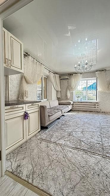продаю дом ак ордо 1: 🏡 ПРОСТОРНЫЙ ДОМ | ж/м АК-ОРГО | 8 СОТОК 📍ж/м Ак-Орго 📌 От Лущихина — — 5