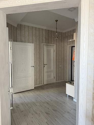 Квартиры: Сдается просторная 2-комнатная квартира в районе Ак-Кеме | 80 м² | На — 7