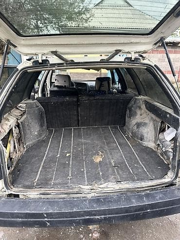 авто подголовник: Volkswagen Passat: 1993 г., 1.8 л, Универсал — 7