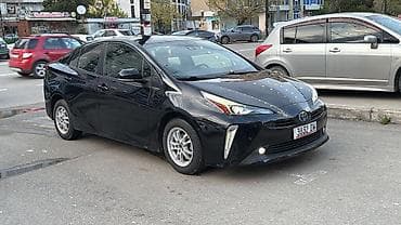 цены на автомобили в бишкеке: Toyota Prius: 2020 г., 1.8 л, Автомат, Гибрид, Хэтчбэк — 6