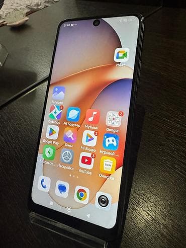 кожаный чехол: Redmi, Redmi 12, Б/у, 128 ГБ, цвет - Черный, 2 SIM — 1