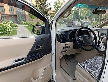Транспорт: Toyota Alphard: 2012 г., 3.5 л, Автомат, Газ, Минивэн — 9