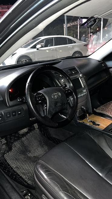 e60 m5: Toyota Camry: 2006 г., Седан — 6