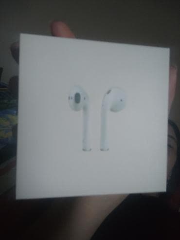 ipone air: Беспроводные наушники Apple AirPods (вкладыши) с зарядным кейсом - — 1