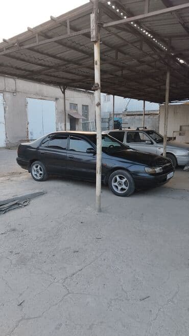 полик для машины: Toyota Carina E: 1997 г., 2 л, Механика, Бензин, Седан — 2