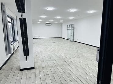 Кыймылсыз мүлк: Сдаётся два коммерческих помещения в современном здании на пересечении — 4