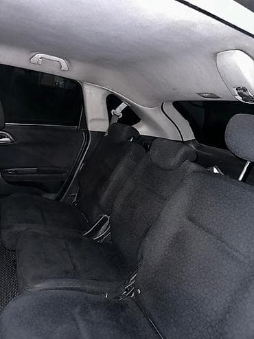 Продажа авто: Honda FR-V: 2006 г., 0.2 л, Седан — 6