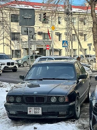 BMW 5 series: 1992 г., 4.4 л, Автомат, Бензин, Седан