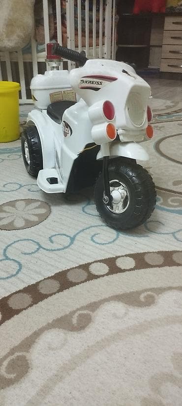 велосипед с мотором: Детский электрокар, Б/у — 3