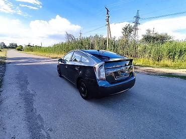Продажа авто: Toyota Prius: 2013 г., 1.8 л, Робот, Гибрид, Хэтчбэк — 5