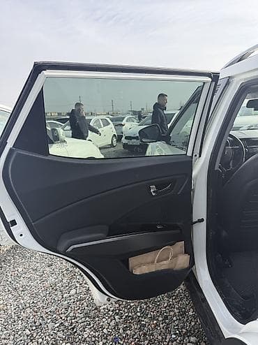 legacy bl: Ssangyong Tivoli: 2019 г., 1.5 л, Автомат, Бензин, Кроссовер — 8