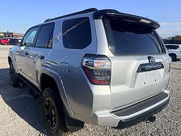 утопленник: Toyota 4Runner: 2020 г., 4 л, Автомат, Бензин — 3