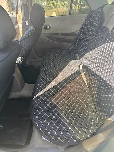 купить моторную лодку: Mazda Familia: 2001 г., Автомат, Седан — 5