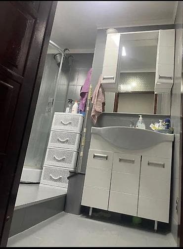 6: 3 комнаты, 58 м², 6 мкр 104 серия, 1 этаж — 4