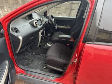 таета ис: Toyota ist: 2003 г., 1.5 л, Автомат, Бензин, Хэтчбэк — 10