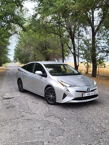 Унаа сатуу: Toyota Prius: 2017 г., 1.8 л, Вариатор, Гибрид, Хетчбек — 10