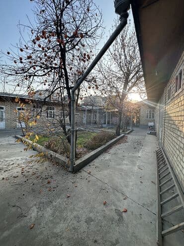 сулайман тоо: Үй, 300 м², 6 бөлмө, Менчик ээси, Эски ремонт — 16