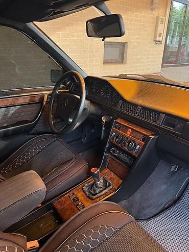 тез арада: Mercedes-Benz W124: 1993 г., 2.2 л, Кол менен иштөөчү, Бензин, Седан — 6