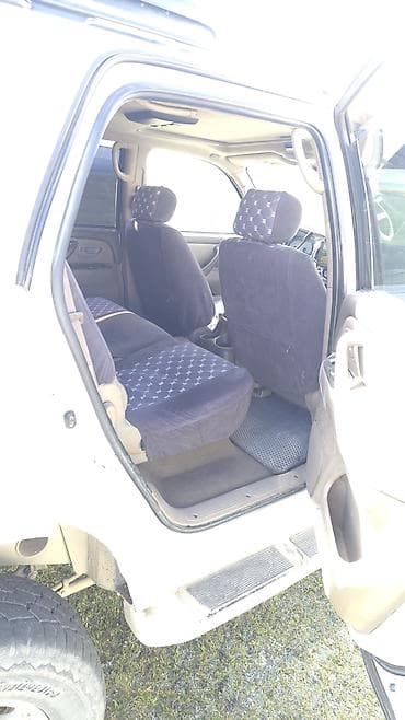 q7 audi: Toyota Sequoia: 2002 г., 4.7 л, Автомат, Бензин, Внедорожник — 7