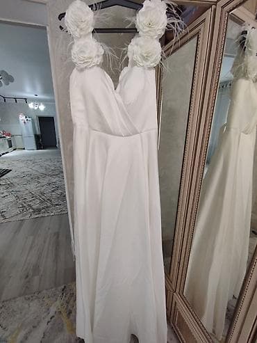 свадебная бижутерия: Свадебное/вечернее платье A‑line, цвет айвори (белый). - Силуэт — 8