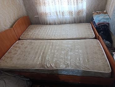 Номер Вацап: Две односпальные кровати в хорошем состоянии с