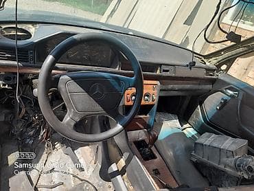 s class w220: Mercedes-Benz W124: 1990 г., 2.2 л, Ручные, Бензин, Седан — 6