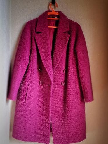 Личные вещи: Женское пальто цвета фуксия (ярко‑розовый), фактурная шерстяная ткань — 1