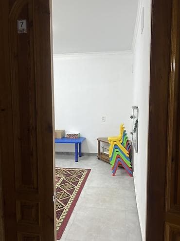 футбольный поле: Сдается зал и маленький кабинет! - Просторный светлый зал с высоким — 6