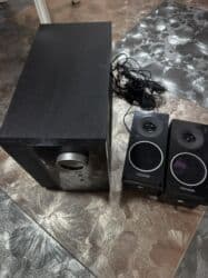 колонки настенные: IPad не рабочий отдам за символическую плату. Колонки рабочие звук — 4