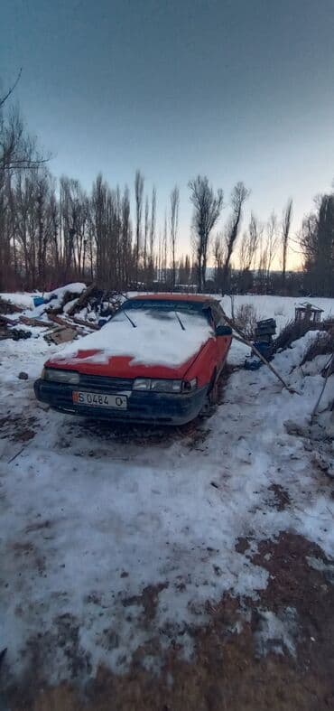 продаю в связи с переездом: Mazda 626: 1989 г., 2 л, Механика, Бензин, Седан — 11