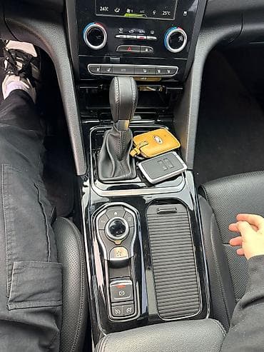 рено бус: Renault SM6: 2020 г., 2 л, Автомат, Газ, Седан — 7