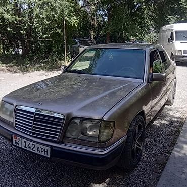 жалабат машина: Mercedes-Benz E-Class: 1993 г., Кол менен иштөөчү, Седан — 3