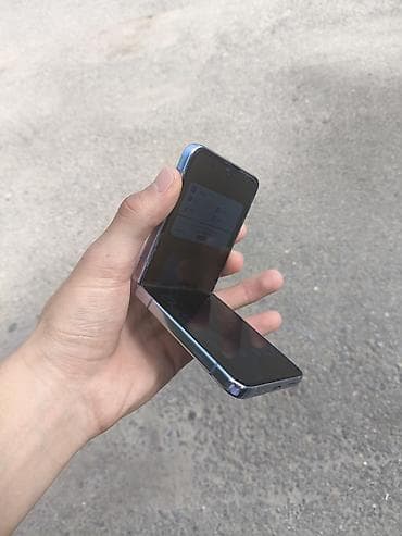 mavic 3 pro: Samsung Galaxy Z Flip 4, Б/у, 128 ГБ, цвет - Голубой, 1 SIM, 2 SIM, eSIM — 6