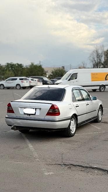 1: Mercedes-Benz C-Class: 1993 г., 1.8 л, Механика, Бензин, Седан — 3