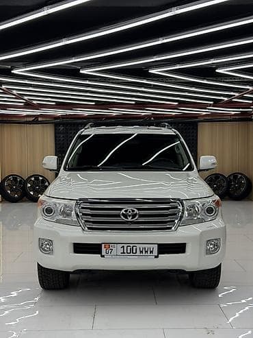 Toyota Land Cruiser: 2012 г., 4.6 л, Автомат, Бензин, Внедорожник