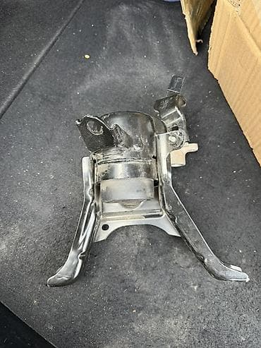 audi b2: Подушка мотора Audi Оригинал — 3