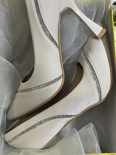 vero moda: СРОЧНО! Платье и туфли на выпускной (как новые, выгодно) Продаю — 1