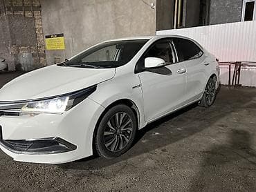 w211 e500: Toyota Corolla: 2018 г., 1.8 л, Автомат, Гибрид, Седан — 2