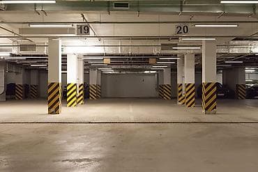 продаю участок рынок аламедин: Парковочное место в крытом подземном паркинге. - Просторное — 1
