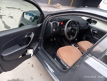 фара lexus: Volkswagen Polo: 2013 г., 1.6 л, Автомат, Бензин, Седан — 5