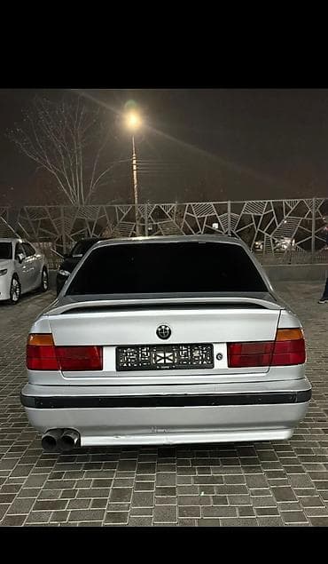 transporter t3: BMW 5 series: 1991 г., 2.5 л, Механика, Бензин, Седан — 5