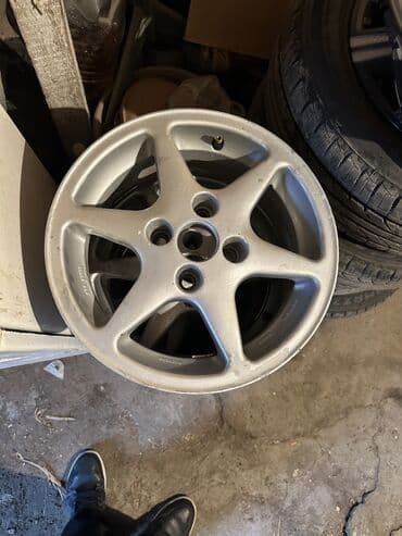 шины на трактор в бишкеке: Литые Диски R 14 Комплект, отверстий - 4, Б/у — 1
