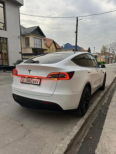 Tesla: Tesla Model Y: 2021 г., 0.1 л, Вариатор, Электромобиль, Кроссовер — 6