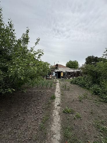 Продажа времянок: Срочно!Продается дом и участок 5,61 соток Первая линия ул.Манаса / — 5
