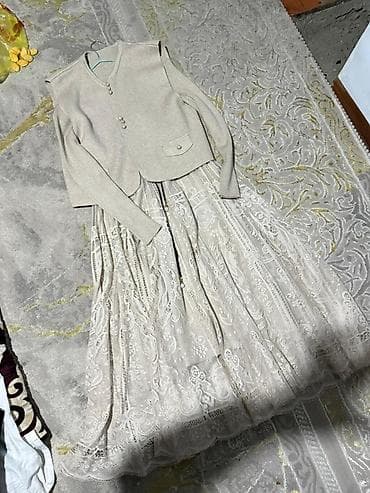 Жынсылар: Юбка менен костюм, Юбканын модели: Барпайган, Миди, Кофта, Стандарт — 1