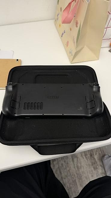 игровой джойстик для ноутбука: Steam deck 256 gb В комплекте: Сам steam deck Оригинальный чехол — 3