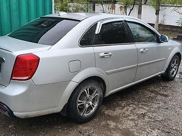 Chevrolet Lacetti: 2004 г., 1.5 л, Механика, Бензин, Седан — 3
