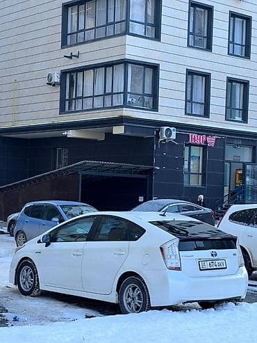 mini kooper: Toyota Prius: 2011 г., 1.8 л, Автомат, Гибрид, Лифтбек — 6