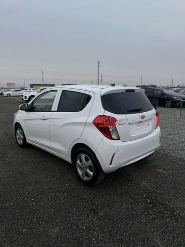авто спарк: Chevrolet Spark: 2019 г., 1 л, Автомат, Бензин, Хэтчбэк — 3